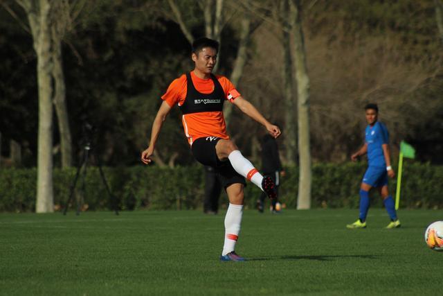 拜仁19岁小将特尔 赛季至今9场292分钟0球0助攻